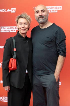 Nina Solisch und Tobi Baumann beim Sommerfest zum 35-jährigen Bestehen der Film- und Medienstiftung NRW im Park CafÃ . Köln, 17.06.2026 *** Nina Solisch and Tobi Baumann at the summer party celebrating the 35th anniversary of the Film and Media Foundation NRW at Park Café in Cologne, June 17, 2026,detected_source_language Foto:xR.xSchmiegeltx xFuturexImagex nrw_sommerfest_6660