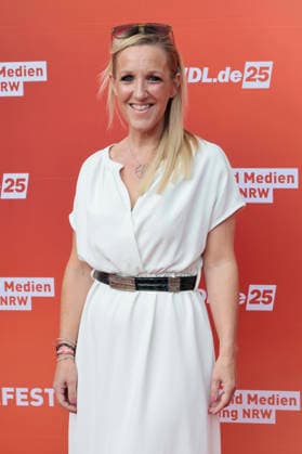Emily Whigham beim Sommerfest zum 35-jährigen Bestehen der Film- und Medienstiftung NRW im Park CafÃ . Köln, 17.06.2026 *** Emily Whigham at the summer party celebrating the 35th anniversary of the Film and Media Foundation NRW at Park Café in Cologne, June 17, 2026,detected_source_language Foto:xR.xSchmiegeltx xFuturexImagex nrw_sommerfest_6688