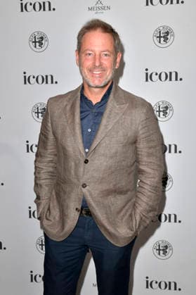 Florian Gallenberger beim ICON Summer Dinner in der Manon Brasserie Nouvelle im Hotel Roomers. Berlin, 17.06.2026 *** Florian Gallenberger at the ICON Summer Dinner at Manon Brasserie Nouvelle in the Hotel Roomers Berlin, June 17, 2026,detected_source_language Foto:xM.xBehrensx xFuturexImagex icon_6160