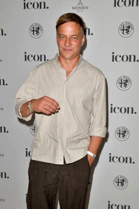 Tom Wlaschiha beim ICON Summer Dinner in der Manon Brasserie Nouvelle im Hotel Roomers. Berlin, 17.06.2026 *** Tom Wlaschiha at the ICON Summer Dinner at Manon Brasserie Nouvelle at the Hotel Roomers Berlin, June 17, 2026,detected_source_language Foto:xM.xBehrensx xFuturexImagex icon_6185