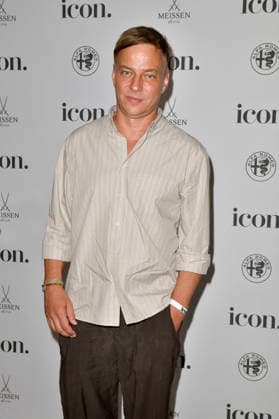 Tom Wlaschiha beim ICON Summer Dinner in der Manon Brasserie Nouvelle im Hotel Roomers. Berlin, 17.06.2026 *** Tom Wlaschiha at the ICON Summer Dinner at Manon Brasserie Nouvelle in the Roomers Berlin Hotel, June 17, 2026,detected_source_language Foto:xM.xBehrensx xFuturexImagex icon_6184