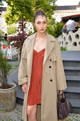 Caro Schäffler beim ICON Summer Dinner in der Manon Brasserie Nouvelle im Hotel Roomers. Berlin, 17.06.2026 *** Caro Schäffler at the ICON Summer Dinner at Manon Brasserie Nouvelle at the Hotel Roomers Berlin, June 17, 2026,detected_source_language Foto:xM.xBehrensx xFuturexImagex icon_6197