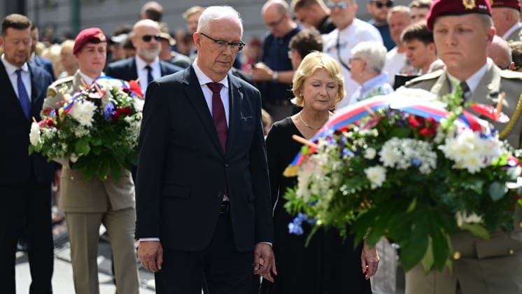 From left senators Jiri Drahos and Jitka Seitlova lay a wreath during the honouring of Czechoslovak paratroopers memory on 84th anniversary of assassination of Nazi Deputy Reichsprotektor Reinhard Heydrich, on June 18, 2026, in Prague, Czech Republic. (CTKxPhoto MichalxKamaryt) CTKPhotoP2026061803762  CTKPhotoP2026061803762