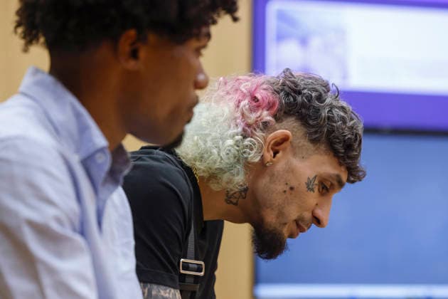 The Prosecutor’s Office is seeking a 13-year prison sentence for rapper El Jincho for an alleged sexual assault following a concert. Singers El Jincho and Osiris El Enemy during a trial at the Provincial Court of Valencia on June 18, 2026, in Valencia, Valencian Community, Spain. The Fourth Chamber of the Provincial Court of Valencia begins trying the rapper known as El Jincho today along with another singer for their involvement in the sexual assault suffered by a young woman after a concert in 2023. The Valencia Prosecutor’s Office is seeking a 13-year prison sentence for the rapper. JUNE 18, 2026, Valencia, Valencian Community, Spain,detected_source_language  Copyright: xRoberxSolsonax 7605547