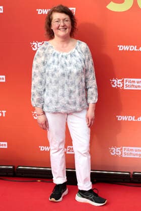Dagmar Sachse beim Sommerfest zum 35-jährigen Bestehen der Film- und Medienstiftung NRW im Park CafÃ . Köln, 17.06.2026 *** Dagmar Sachse at the summer party celebrating the 35th anniversary of the Film and Media Foundation NRW at Park Café in Cologne, June 17, 2026,detected_source_language Foto:xR.xSchmiegeltx xFuturexImagex nrw_sommerfest_6716