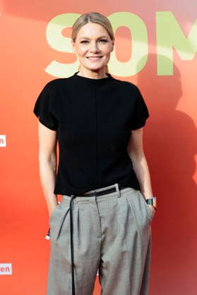 Martina Hill beim Sommerfest zum 35-jährigen Bestehen der Film- und Medienstiftung NRW im Park CafÃ . Köln, 17.06.2026 *** Martina Hill at the summer party celebrating the 35th anniversary of the Film and Media Foundation NRW at Park Café in Cologne, June 17, 2026,detected_source_language Foto:xR.xSchmiegeltx xFuturexImagex nrw_sommerfest_6747