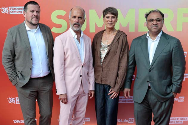 Thomas Lückerath, Christoph Maria Herbst, Gisi Herbst und Walid Nakschbandi beim Sommerfest zum 35-jährigen Bestehen der Film- und Medienstiftung NRW im Park CafÃ . Köln, 17.06.2026 *** Thomas Lückerath, Christoph Maria Herbst, Gisi Herbst, and Walid Nakschbandi at the summer party celebrating the 35th anniversary of the Film and Media Foundation NRW at Park Café in Cologne, June 17, 2026,detected_source_language Foto:xR.xSchmiegeltx xFuturexImagex nrw_sommerfest_6753