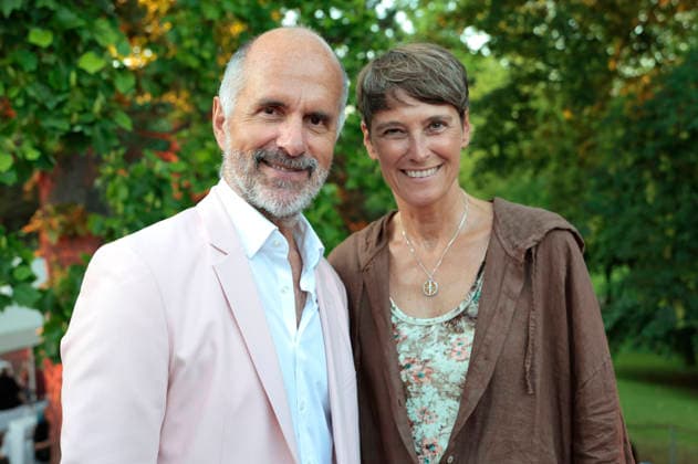 Christoph Maria Herbst mit Ehefrau Gisi Herbst beim Sommerfest zum 35-jährigen Bestehen der Film- und Medienstiftung NRW im Park CafÃ . Köln, 17.06.2026 *** Christoph Maria Herbst with his wife, Gisi Herbst, at the summer celebration marking the 35th anniversary of the Film and Media Foundation NRW at Park Café in Cologne, June 17, 2026,detected_source_language Foto:xR.xSchmiegeltx xFuturexImagex nrw_sommerfest_6818