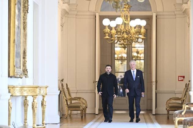 Ukraine president Volodymyr Zelensky, King Philippe - Filip of Belgium and pictured before a lunch at the Royal Palace, on Thursday 18 June 2026 in Brussels.  ERICxLALMAND 178036823