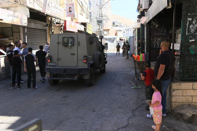 Israeli army raids Balata refugee camp near Nablus Israeli army forces raid Balata refugee camp, east of Nablus in the West Bank, on June 18, 2026. According to local sources, Israeli forces stormed the market during a military operation and detained several Palestinians. Photo by Mohammed Nasser apaimages Nablus West Bank Palestinian Territory 180626_Nablus_MN_00(11) Copyright: xapaimagesxMohammedxNasserx xapaimagesx