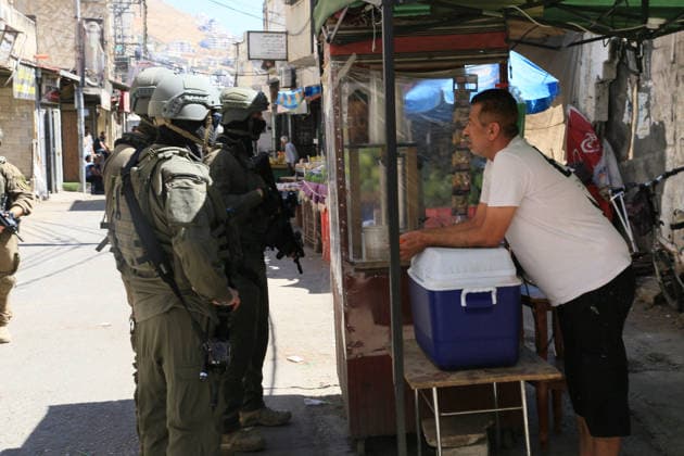 Israeli army raids Balata refugee camp near Nablus Israeli army forces raid Balata refugee camp, east of Nablus in the West Bank, on June 18, 2026. According to local sources, Israeli forces stormed the market during a military operation and detained several Palestinians. Photo by Mohammed Nasser apaimages Nablus West Bank Palestinian Territory 180626_Nablus_MN_00(8) Copyright: xapaimagesxMohammedxNasserx xapaimagesx
