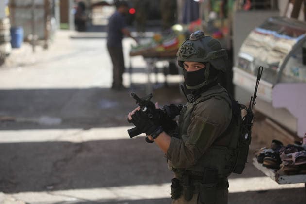 Israeli army raids Balata refugee camp near Nablus Israeli army forces raid Balata refugee camp, east of Nablus in the West Bank, on June 18, 2026. According to local sources, Israeli forces stormed the market during a military operation and detained several Palestinians. Photo by Mohammed Nasser apaimages Nablus West Bank Palestinian Territory 180626_Nablus_MN_00(3) Copyright: xapaimagesxMohammedxNasserx xapaimagesx
