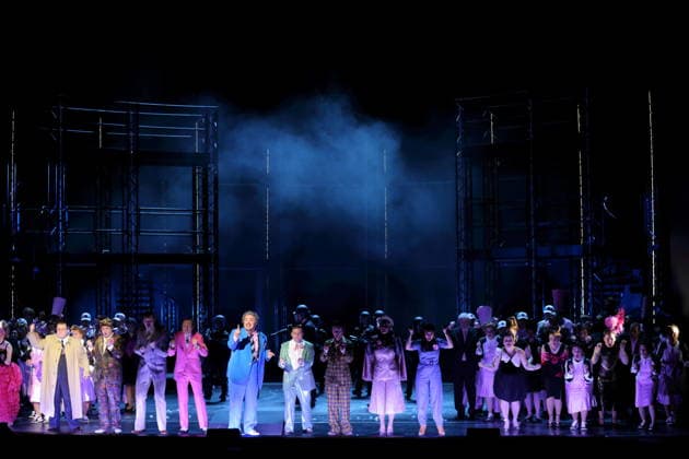Ensemble während der Fotoprobe für Zar und Zimmermann in der Deutschen Oper in Berlin, 17. Juni 2026. Komische Oper in drei Akten von Albert Lortzing. Musikalische Leitung Antonello Manacorda. Inszenierung Martin G. Berger. Bühne Sarah-Katharina Karl. Kostüme Esther Bialas. Premiere ist am 20. Juni 2026. Deutsche Oper Berlin Zar und Zimmermann *** The ensemble during the photo shoot for The Tsar and the Carpenter at the Deutsche Oper in Berlin, June 17, 2026 Comic opera in three acts by Albert Lortzing Musical direction by Antonello Manacorda Direction by Martin G. Berger Set design by Sarah Katharina Karl Costume design by Esther Bialas Premiere on June 20, 2026 at the Deutsche Oper Berlin Zar und Zimmermann,detected_source_langua