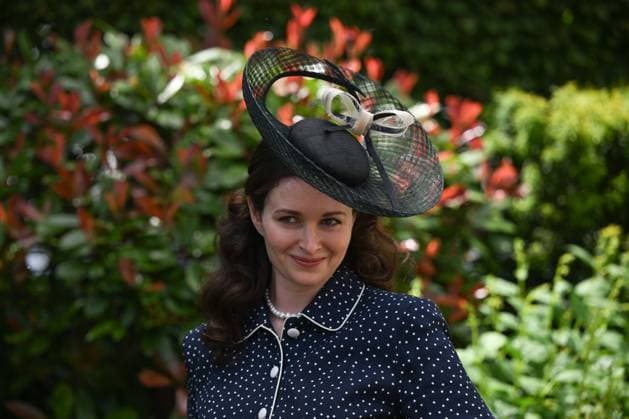 Royal Ascot 2026 BERKSHIRE, UNITED KINGDOM - JUNE 18: Visitors wearing elaborate hats and elegant outfits attend the third day of the traditional Royal Ascot horse racing event, held in the United Kingdom since 1711, at Ascot Racecourse in Berkshire, United Kingdom on June 18, 2026. Rasid Necati Aslim Anadolu Berkshire United Kingdom. Editorial use only. Please get in touch for any other usage.  Copyright: x2026xAnadoluxRasidxNecatixAslimx