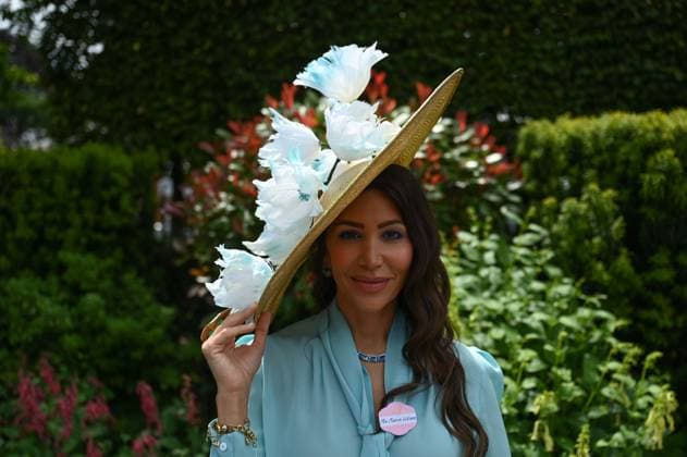 Royal Ascot 2026 BERKSHIRE, UNITED KINGDOM - JUNE 18: Visitors wearing elaborate hats and elegant outfits attend the third day of the traditional Royal Ascot horse racing event, held in the United Kingdom since 1711, at Ascot Racecourse in Berkshire, United Kingdom on June 18, 2026. Rasid Necati Aslim Anadolu Berkshire United Kingdom. Editorial use only. Please get in touch for any other usage.  Copyright: x2026xAnadoluxRasidxNecatixAslimx