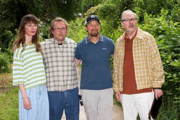 ABB PRANGE2- Doerte Katharina Marie Schubert als Doerte Krampitz, Bjarne Mädel Maedel als Ralf Prange Regisseur Lars Jessen und Olli Dittrich als Nachbar Horst Rohde Schauspieler beim NDR Set Fototermin zum TV Film Komoedie Prange 2 Drehort Kleingartenverein am 18.06.2026 in Hamburg Hamburg Deutschland *** ABB PRANGE2