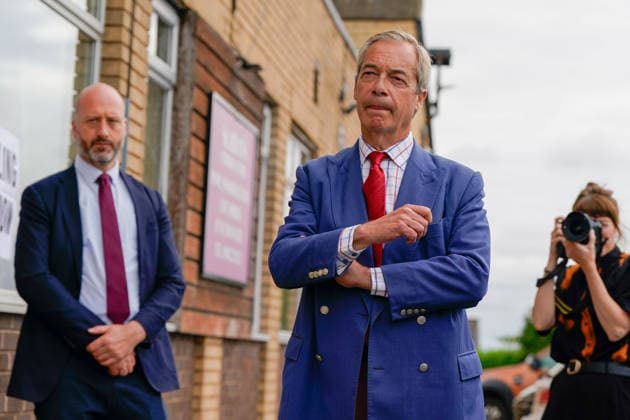 Makerfield by-election in United Kingdom ASHTON-IN-MAKERFIELD, UNITED KINGDOM - JUNE 18: Leader of the Reform UK Nigel Farage waits outside St Aidans Parish centre polling station during the Makerfield by-election on June 18, 2026, in Ashton in Makerfield, United Kingdom. Loannis Alexopoulos Anadolu Ashton in Makerfield United Kingdom. Editorial use only. Please get in touch for any other usage.  Copyright: x2026xAnadoluxLoannisxAlexopoulosx