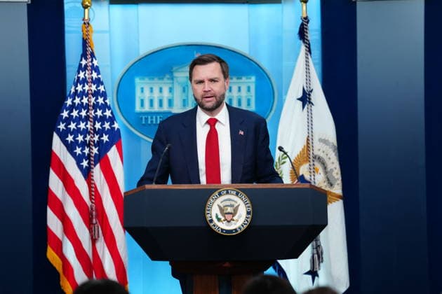 JD Vance Briefs the Media United States Vice President JD Vance conducts a briefing in the James S Brady Press Briefing Room of the White House in Washington, DC, USA, on Thursday, June 18, 2026. The Vice President led the team that negotiated the recent Memorandum of Understanding that resulted in the effective end of military action against Iran. Credit: Aaron Schwartz Pool via CNP Washington District of Columbia United States  Copyright: xPool ABACAx