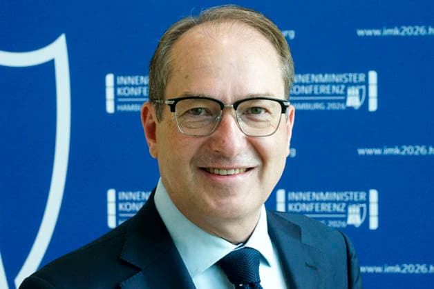 CNTV INNENMUNISTER- Alexander Dobrindt ist ein deutscher CSU Politiker Bundesminister des Innern zu Gast auf der 225.Sitzung der Staendigen Konferenz der Innenminister und Senatoren der Laender am 18. Juni 2026 im Congress Center Hamburg Hamburg Deutschland *** CNTV