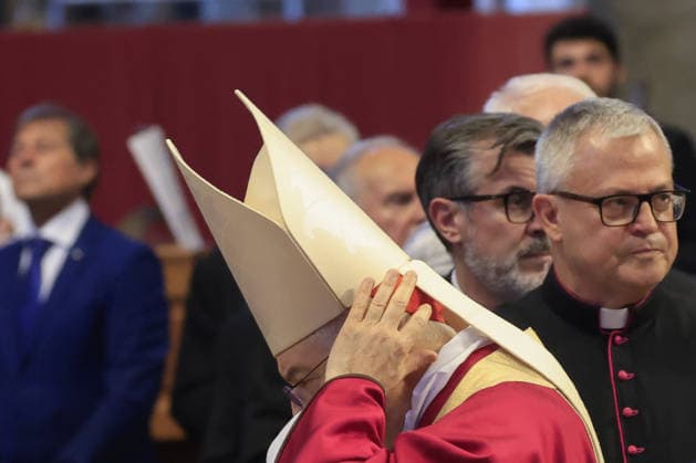 Funeral service of Cardinal Camillo Ruini at the Vatican VATICAN CITY, VATICAN - JUNE 18: Cardinal Angelo Bagnasco arrives for the funeral Mass for Cardinal Camillo Ruini, attended by Pope Leo XIV (not seen) in St. Peter s Basilica at the Vatican on June 18, 2026. Ruini, who served as Cardinal Vicar of Rome and president of the Italian Episcopal Conference and was one of the most influential representatives of the conservative wing of the Catholic Church, died in Rome, Italy, on June 16 at the age of 95. Riccardo De Luca Anadolu Vatican City Vatican. Editorial use only. Please get in touch for any other usage.  Copyright: x2026xAnadoluxRiccardoxDexLucax