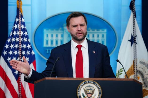 United States Vice President JD Vance conducts a briefing in the James S Brady Press Briefing Room of the White House in Washington, DC, USA, on Thursday, June 18, 2026. The Vice President led the team that negotiated the recent Memorandum of Understanding that resulted in the effective end of military action against Iran. Copyright: xAaronxSchwartzx xPoolxviaxCNPx MediaPunchx