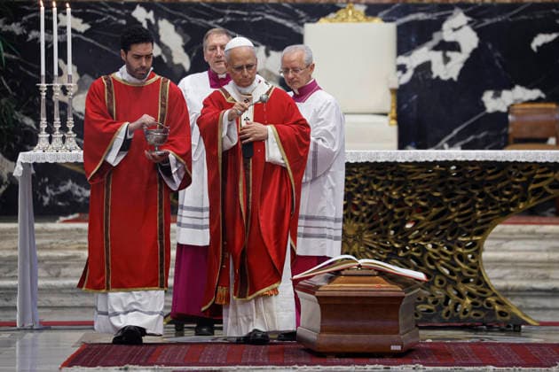 June 18, 2026, Vatican City, VATICAN: Pope Leo XIV celebrates the funeral Service of Cardinal Camillo Ruini in the Vatican City, 18 June 2026. Cardinal Camillo Ruini, the head of the Italian Episcopal Conference from 1991 to 2007 and the Vicar General of the Diocese of Rome from 1991 to 2008, died on 16 June at the age of 95. ANSA FABIO FRUSTACI. Vatican City VATICAN  - ZUMAa110 20260618_zaf_a110_034 Copyright: xFabioxFrustacix