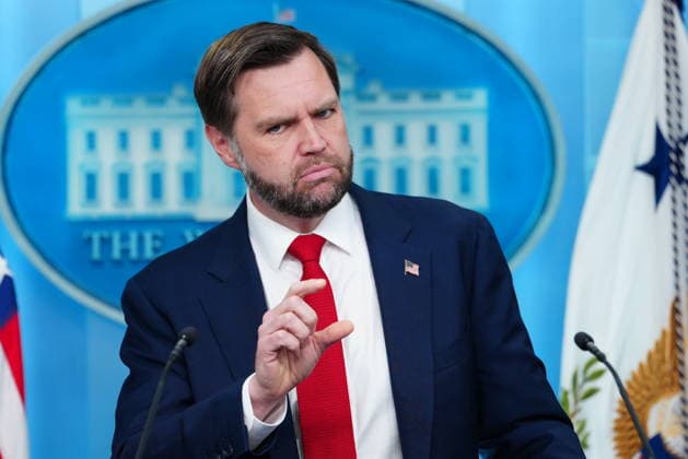 United States Vice President JD Vance conducts a briefing in the James S Brady Press Briefing Room of the White House in Washington, DC, USA, on Thursday, June 18, 2026. The Vice President led the team that negotiated the recent Memorandum of Understanding that resulted in the effective end of military action against Iran. Copyright: xAaronxSchwartzx xPoolxviaxCNPx MediaPunchx