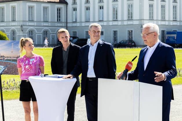 Munich, Bavaria, Germany - June 18, 2026: Jessica von Bredlow-Werndl (Olympic champion, dressage rider), Dominik Krause (Alliance 90 The Greens, Mayor of Munich), Dr. Markus Söder (CSU, Minister-President of Bavaria), and Joachim Herrmann (CSU, Bavarian Minister of the Interior). Press conference held by the top sports federations in front of Nymphenburg Palace to present Munich™s expanded bid concept, as well as the unique features and opportunities the state capital offers as a national candidate for the Summer Olympic Games *** Jessica von Bredlow-Werndl (Olympiasiegerin, Dressurreiterin), Dominik Krause (Bündnis 90 Die Grünen, OB, Oberbürgermeister Stadt München), Dr. Markus Söder (CSU, Ministerpräsident Bayern) und Joachim He