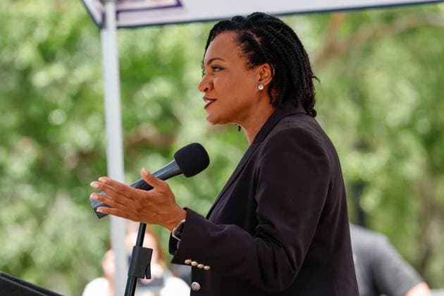 June 18, 2026, Tampa, Florida, USA: State Rep. Fentrice Driskell speaks during the annual Juneteenth Flag-Raising ceremony outside the Fred B. Karl County Center on Thursday, June 18, 2026, in Tampa. Tampa USA - ZUMAs70_ 20260618_zan_s70_009 Copyright: xJeffereexWoox