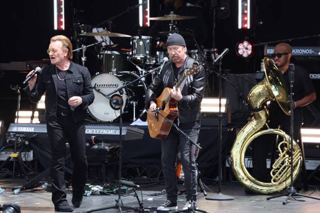 News Bilder des Tages The British band U2 is performing during the opening ceremony of the Obama Presidential Center in Chicago, USA, 18 June 2026 Inauguration of the Obama Presidential Center !ACHTUNG: NUR REDAKTIONELLE NUTZUNG!  Copyright: xOctavioxGuzmánx AME2168 20260618-55020638838_1