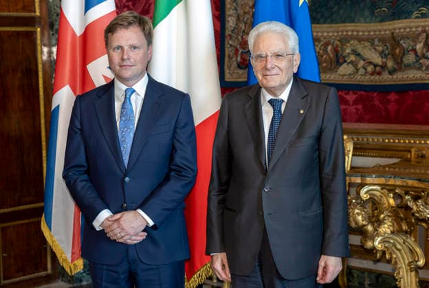 June 18, 2026, Roma: Il Presidente Sergio Mattarella con S.E. il Signor Stephen Hickey, nuovo Ambasciatore del Regno Unito di Gran Bretagna e Irlanda del Nord, , in occasione della presentazione delle Lettere credenziali, Roma, 18 giugno 2026 ANSA Paolo Giandotti - Ufficio per la Stampa e la Comunicazione della Presidenza della Repubblica +++ UFFICIO STAMPA +++ FOTO NON IN VENDITA - DA USARE SOLO PER FINI GIORNALISTICI +++ NPK +++ ----- An handout picture provided by Quirinale press office shows the italian president Sergio Mattarella with Mr Stephen Hickey, new Ambassador of the United Kingdom of Great Britain and Northern Ireland, at the presentation of his Letters of Credence, Rome, June 18, 2026 ANSA Paolo Giandotti - Office fo  - ZUMAa110 20260618_zaf_a110_045 Copyright: xPaoloxGiandottix-xUfficioxStampax
