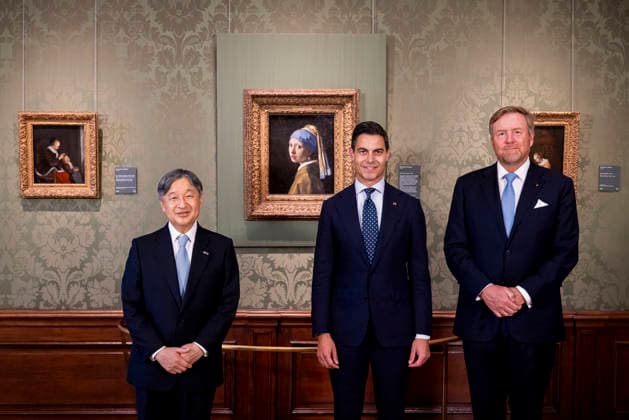 18-06-2026 Statevisit King Willem-Alexander and Emperor Naruhito of Japan and Prime Minister Rob Jetten posing in front of the painting a Girl with a Pearl Earring by Johannes Vermeer (Meisje met de Parel van Johannes Vermeer) at the Mauritshuis in The Hague on the 2nd day of the 3 day statevisit to the Netherlands. Â  Copyright: xPPEx