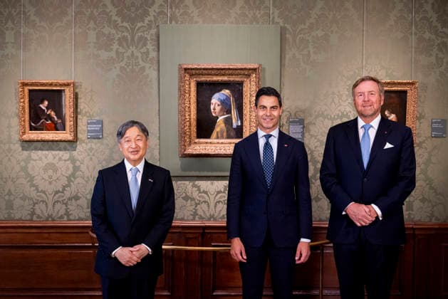18-06-2026 Statevisit King Willem-Alexander and Emperor Naruhito of Japan and Prime Minister Rob Jetten posing in front of the painting a Girl with a Pearl Earring by Johannes Vermeer (Meisje met de Parel van Johannes Vermeer) at the Mauritshuis in The Hague on the 2nd day of the 3 day statevisit to the Netherlands. Â  Copyright: xPPEx
