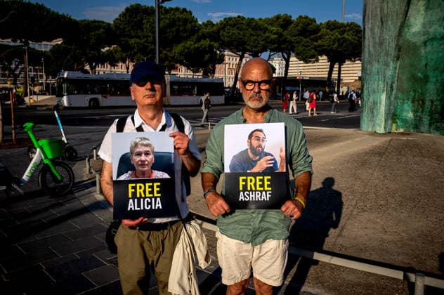 Rally calling for the release of the activists from the Global Sumud Land Convoy ROME, ITALY - JUNE 18: A nationwide protest has been organised to demand the release of the 10 activists from the Global Sumud Land Convoy who were transporting humanitarian aid to the Gaza Strip by land and were arrested in Libya on 24 May. The protest was organised by Amnesty International in front of Termini Station, near the statue of Pope John Paul II on June 18, 2026 in Rome, Italy. Rome Italy Copyright: xStefanoxMontesix