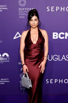 Influencerin Nihan bei der Verleihung der Duftstars 2026 in den Düsseldorfer Rheinterassen. Düsseldorf, 18.06.2026 NRW Deutschland *** Influencer Nihan at the 2026 Duftstars Awards ceremony at the Rheinterassen in Düsseldorf, June 18, 2026, North Rhine-Westphalia, Germany,detected_source_language Copyright: xChristophxHardtx