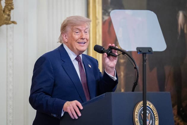 June 18, 2026, Washington, Disitrirct Of Columbia, United States: President Donald Trump delivers remarks during a Medal of Honor ceremony in the East Room of the White House in Washington, D.C., on Thursday, June 18, 2026, honoring retired U.S. Marine Corps Major James Capers, Jr., retired U.S. Army Major Nicholas Dockery, and retired U.S. Marine Corps Colonel John W. Ripley, who was recognized posthumously. Washington United States - ZUMAk206 20260618_znp_k206_002 Copyright: xMattxKaminskyx