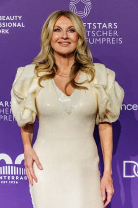18.06.2026. Düsseldorf. Frauke Ludowig am Purple Carpet bei der Verleihung des Deutschen Parfumpreises DUFTSTARS 2026 in der Düsseldorfer Rheinterrasse. Die DUFTSTARS zählen zu den renommiertesten Beauty- und Duft-Awards Deutschlands und bringen jedes Jahr Persönlichkeiten aus Beauty, Fashion, Medien und Entertainment zusammen. Düsseldorf Rheinterrasse Nordrhein-Westfalen Deutschland *** June 18, 2026, Düsseldorf