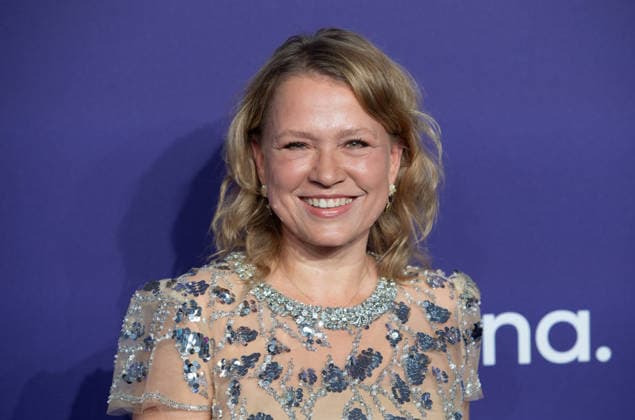 Nova MEIERHENRICH, Moderatorin, Portraet, Porträt, Portrait, Angeschnittenes Einzelbild, Einzelmotiv, Roter Teppich, Red Carpet Show, Purple Carpet, Ankunft, arrival, bei den DUFTSTARS 2026 - Deutscher Parfumpreis Verleihung des deutschen Parfumpreises DUFTSTARS durch die Fragrance Foundation am 18.06.2026, Rheinterrassen, Duesseldorf. *** Nova MEIERHENRICH, Host, Portrait, Cropped Single Image, Single Motif, Red Carpet, Red Carpet Show, Purple Carpet, Arrival, at the DUFTSTARS 2026 German Perfume Awards Ceremony for the DUFTSTARS German Perfume Awards hosted by the Fragrance Foundation on June 18, 2026, Rheinterrassen, Düsseldorf,detected_source_language
