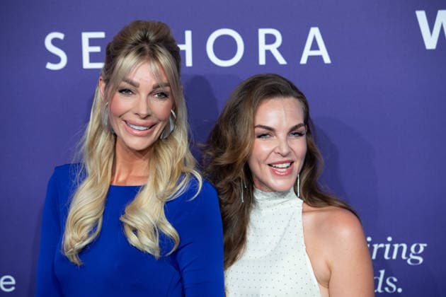 v.l. Annika GASSNER, Model, Annika LAU, Moderatorin, Roter Teppich, Red Carpet Show, Purple Carpet, Ankunft, arrival, bei den DUFTSTARS 2026 - Deutscher Parfumpreis Verleihung des deutschen Parfumpreises DUFTSTARS durch die Fragrance Foundation am 18.06.2026, Rheinterrassen, Duesseldorf. *** From left
