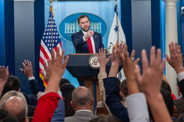 June 18, 2026, Washington, District of Columbia, USA: Vice President JD VANCE briefs the press corps in the White House briefing room about the recently agreed US-Iran Memorandum of Understanding (MOU). Washington USA - ZUMAl312 20260616_znp_l312_040 Copyright: xAndrewxLeydenx