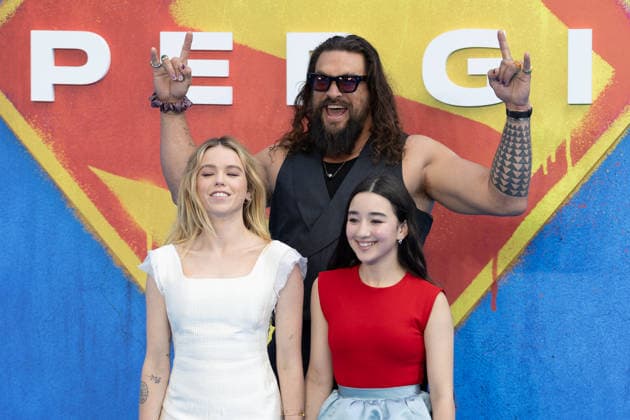UK Sneak Peak Fan Event for SUPERGIRL in London - 18 Jun 2026 (L-R), Milly Alcock, Jason Momoa and Eve Ridley attend the UK Sneak Peak Fan Event for SUPERGIRL at Cineworld. London United Kingdom Copyright: xPhilxLewisx xSOPAxImagesx MillyAlcockJasonMomoaEveRidley-7098
