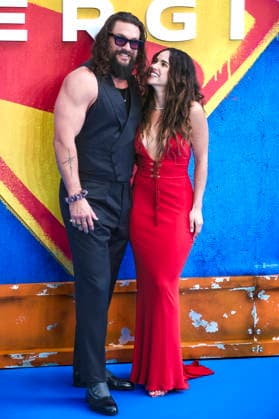 Jason Momoa und Adria Arjona beim UK Sneak Peek Fan Event zum Kinofilm Supergirl im Cineworld Leicester Square. London, 18.06.2026 *** Jason Momoa and Adria Arjona at the UK Sneak Peek Fan Event for the movie Supergirl at Cineworld Leicester Square in London, June 18, 2026,detected_source_language Foto:xJ.xEdwardsx xFuturexImagex supergirl_london_6643