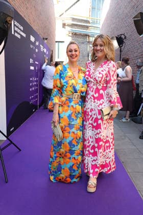 Ruth Moschner and Lisa Feller attend the German Entertainment Award ceremony on June 18, 2026, in Cologne, Germany Deutscher Entertainment Award in Cologne, Germany *** Ruth Moschner and Lisa Feller attend the German Entertainment Award ceremony on June 18, 2026, in Cologne, Germany German Entertainment Award in Cologne, Germany,detected_source_language