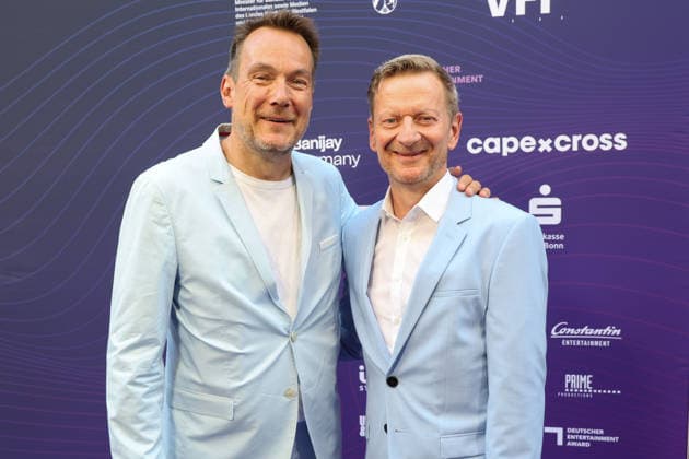 Rolf Hellgardt and Michael Kessler attend the German Entertainment Award ceremony on June 18, 2026, in Cologne, Germany Deutscher Entertainment Award in Cologne, Germany *** Rolf Hellgardt and Michael Kessler attend the German Entertainment Award ceremony on June 18, 2026, in Cologne, Germany German Entertainment Award in Cologne, Germany,detected_source_language