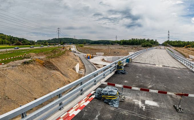 Drone footage of the major infrastructure construction site in G Glattfelden, Switzerland, 3rd May 2026: Drone footage of the major construction site at the Chrüzstrasse roundabout. The expansion of Schaffhauserstrasse in the Zurich lowlands shows the current construction progress and the future traffic flow from above. *** Drone footage of the major infrastructure construction site in G Glattfelden, Switzerland, May 3, 2026. Drone footage of the major construction site at the Chrüzstrasse roundabout. The expansion of Schaffhauserstrasse in the Zurich lowlands shows the current construction progress and the future traffic flow from above.,detected_source_language Copyright: xAndreasxHaasx