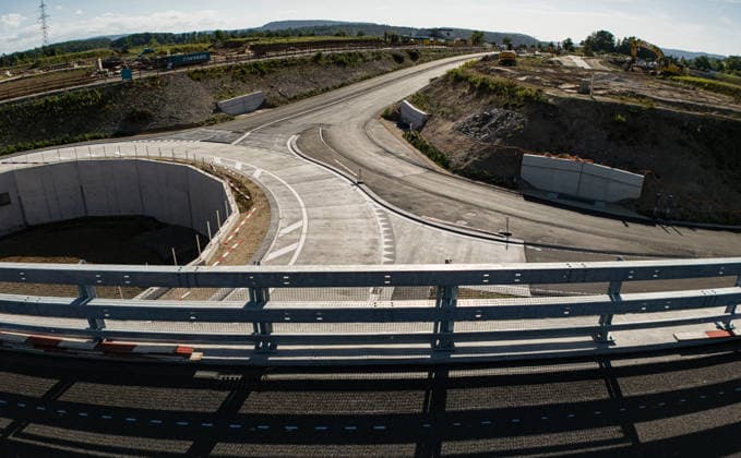 Drone footage of the major infrastructure construction site in G Glattfelden, Switzerland, 7th Jun 2025: Drone footage of the major construction site at the Chrüzstrasse roundabout. The expansion of Schaffhauserstrasse in the Zurich lowlands shows the current construction progress and the future traffic flow from above. *** Drone footage of the major infrastructure construction site in G Glattfelden, Switzerland, June 7, 2025. Drone footage of the major construction site at the Chrüzstrasse roundabout. The expansion of Schaffhauserstrasse in the Zurich lowlands shows the current construction progress and the future traffic flow from above.,detected_source_language Copyright: xAndreasxHaasx