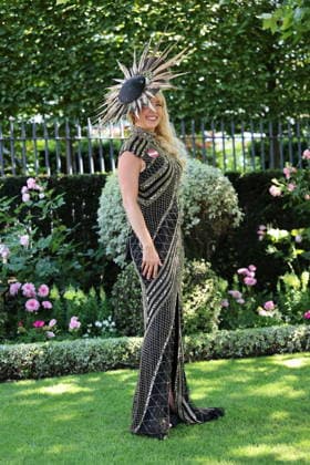 . 19 06 2026. London, United Kingdom. Racegoers arriving on day four of Royal Ascot, United Kingdom.  xStephenxLockx xi-Imagesx IIM-26840-0003