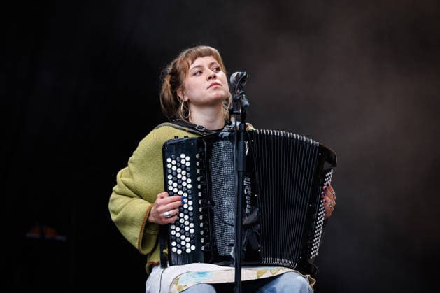 Uld live at OverOslo 2026 Oslo, Norway. 17th, June 2026. The Norwegian folk pop trio ULD performs a live concert during the Norwegian music festival OverOslo 2026 in Oslo. Norway, Oslo  Copyright: xGonzalesxPhoto KetilxMartinsenx