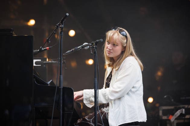 Uld live at OverOslo 2026 Oslo, Norway. 17th, June 2026. The Norwegian folk pop trio ULD performs a live concert during the Norwegian music festival OverOslo 2026 in Oslo. Norway, Oslo  Copyright: xGonzalesxPhoto KetilxMartinsenx