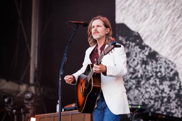 Espen Lind live at OverOslo 2026 Oslo, Norway. 18th, June 2026. The Norwegian singer and songwriter Espen Lund performs a live concert during the Norwegian music festival OverOslo 2026 in Oslo. Norway, Oslo  Copyright: xGonzalesxPhoto KetilxMartinsenx